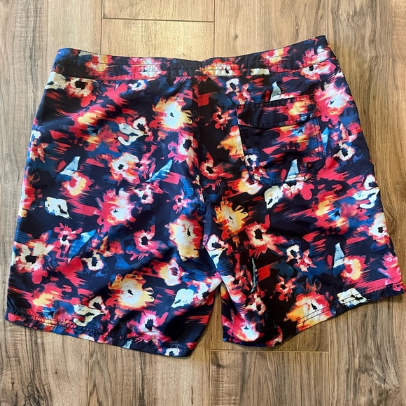 Rusty Swim Trunks size 36, NWT - Picture 2 of 3